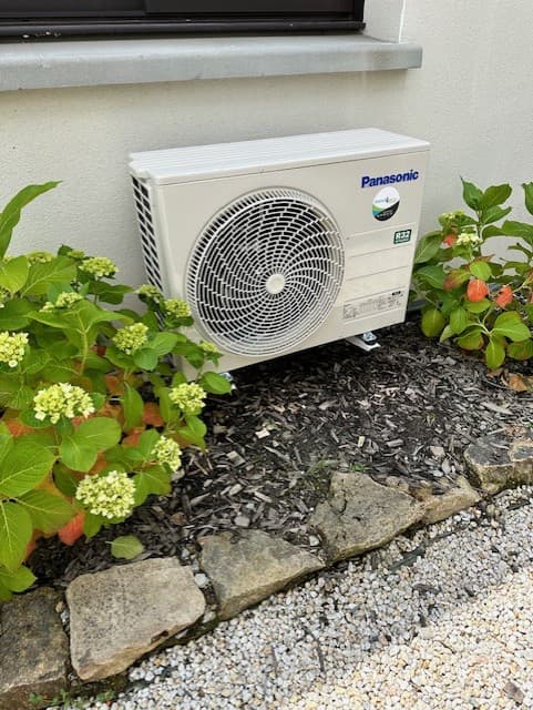 Module extérieur relié à une PAC Air-Air